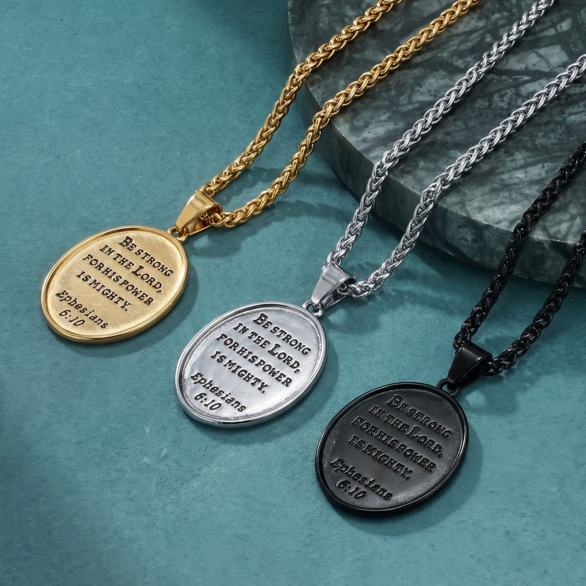 Collier pendentif Saint-Michel archange pour homme, en acier inoxydable, avec médaillon ovale sculpté