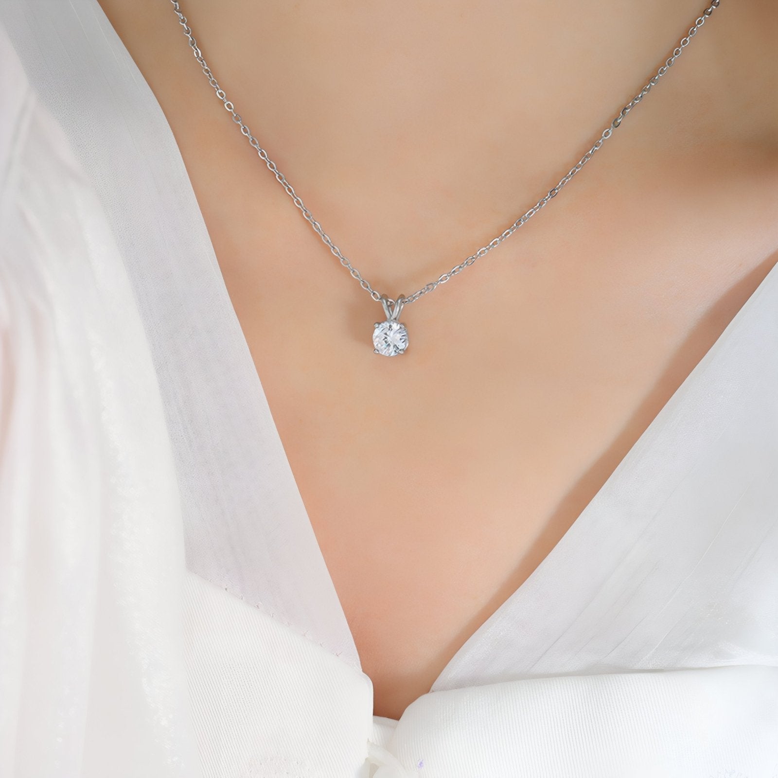 Collier pendentif solitaire pour femme, avec zircon, en acier inoxydable