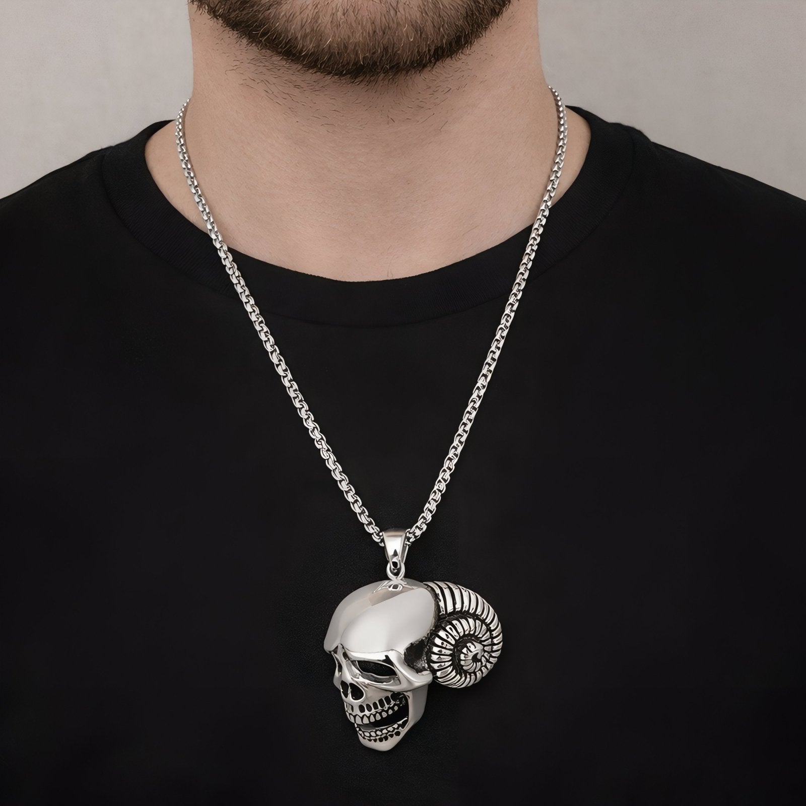 Collier pendentif tête de mort à corne pour homme, en acier inoxydable, style punk