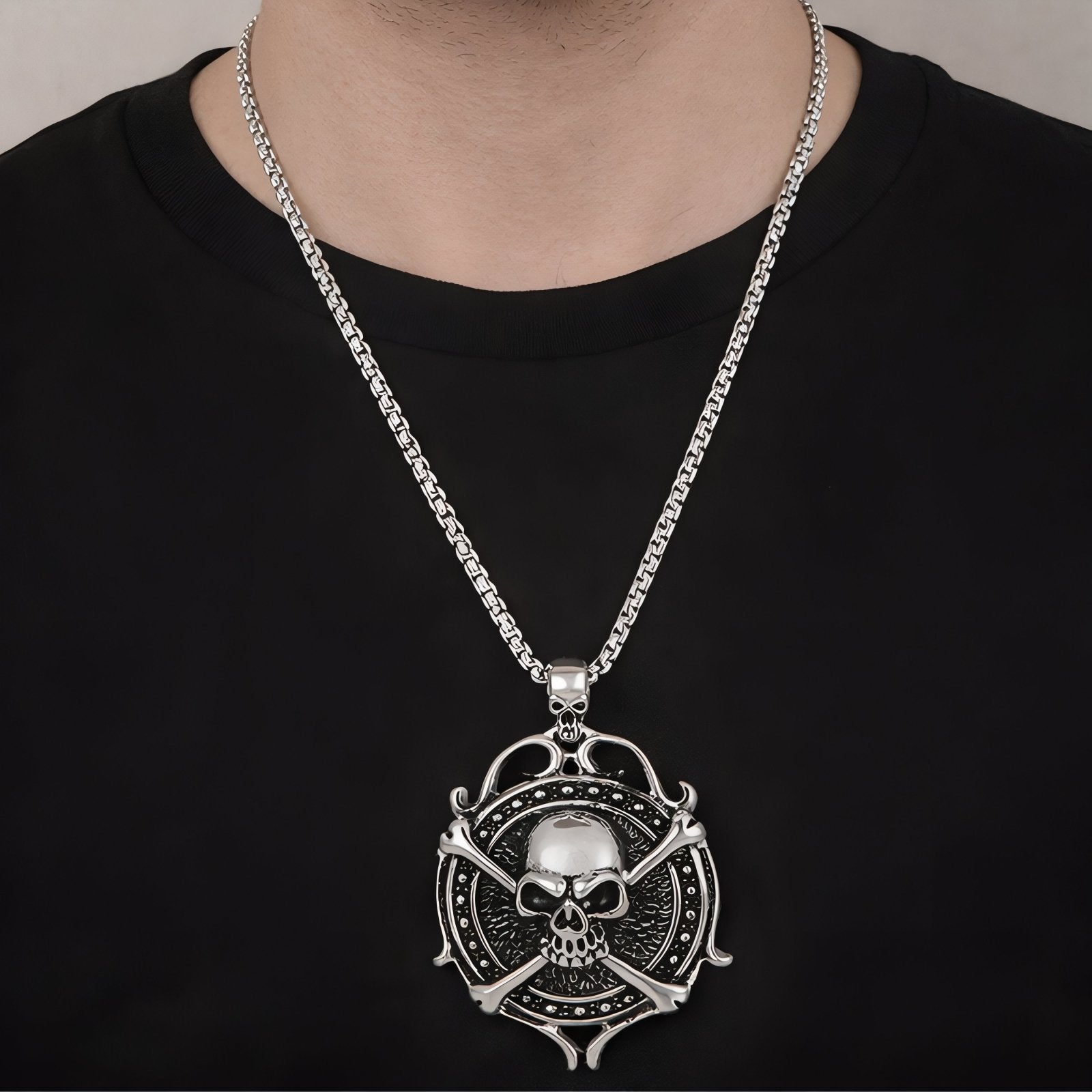 Collier pendentif tête de mort pirate, en acier inoxydable, style biker