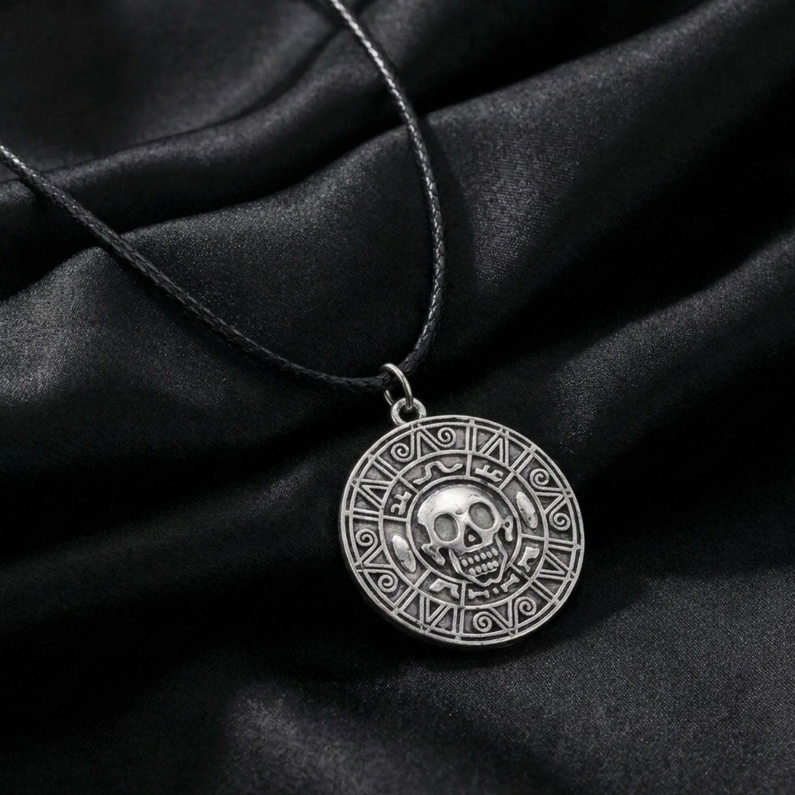 Collier pendentif tête de mort pour homme, en alliage de zinc, style gothique