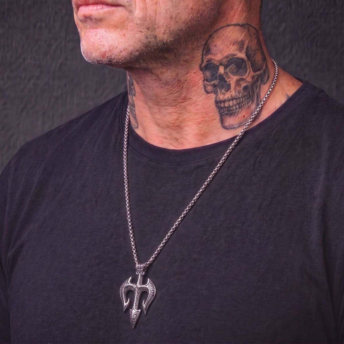 Collier pendentif trident pour homme, en acier inoxydable, design nordique aux motifs celtiques gravés
