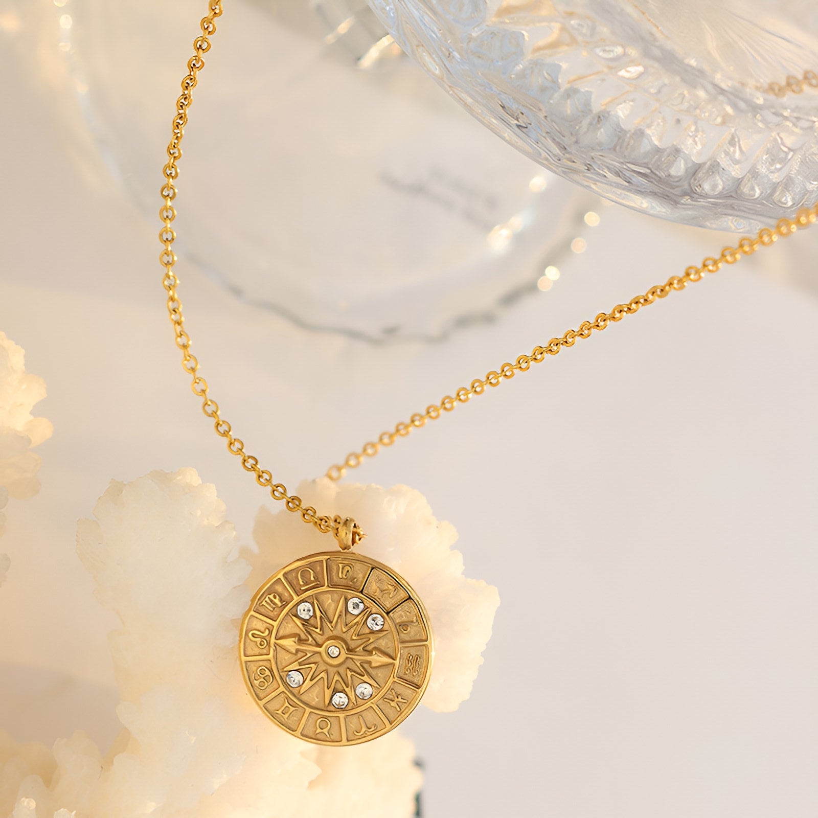 Collier pendentif zodiaque doré, médaillon étoilé en acier inoxydable et zircons, pour femme, modèle Ayla
