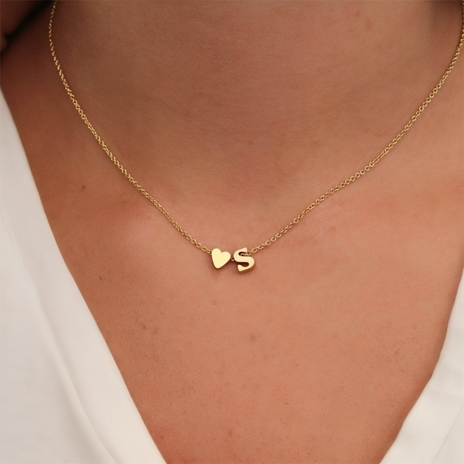 Collier personnalisé avec pendentif cœur et lettre initiale, en acier inoxydable plaqué or 18K