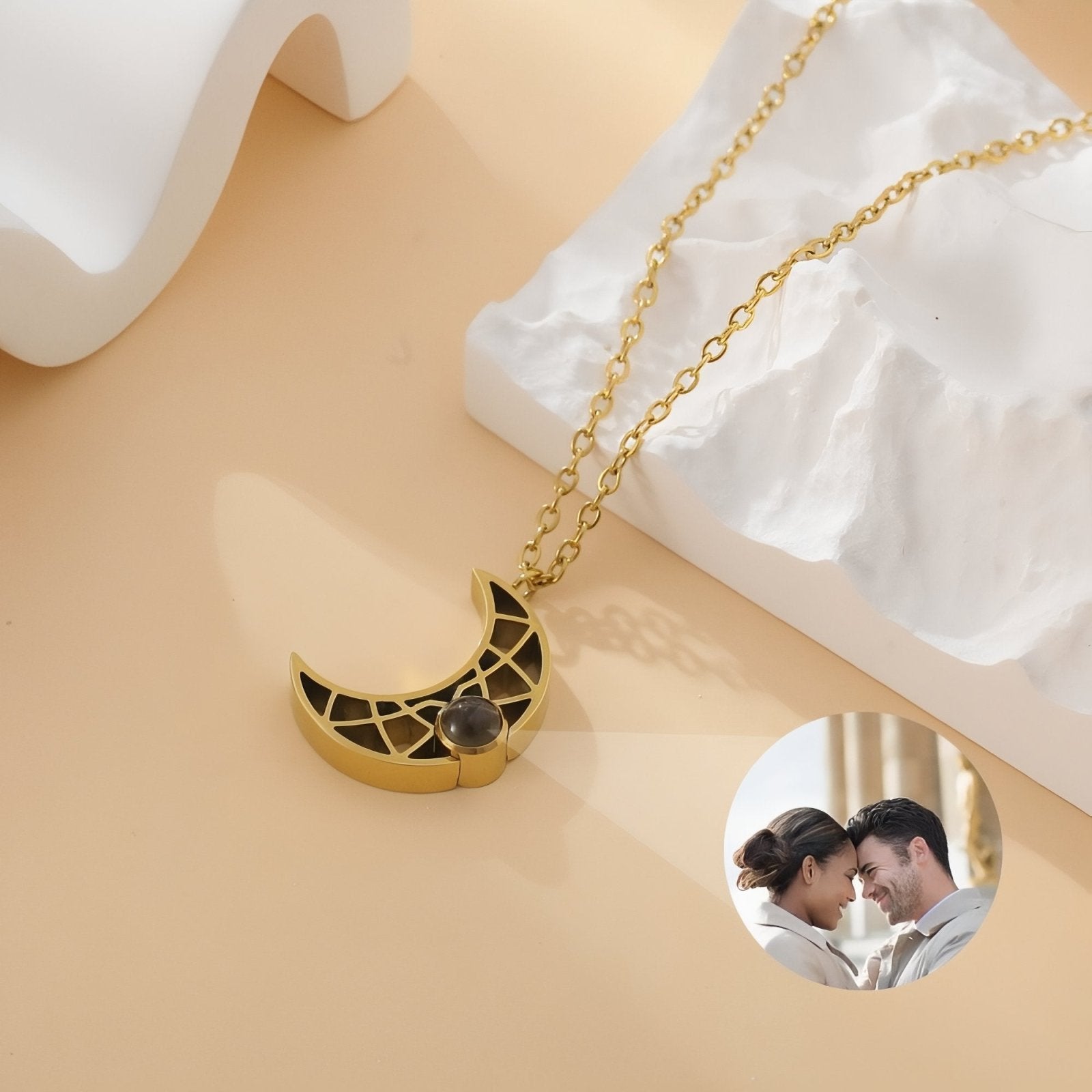 Collier photo personnalisable, croissant de lune, acier inoxydable, modèle Carminati