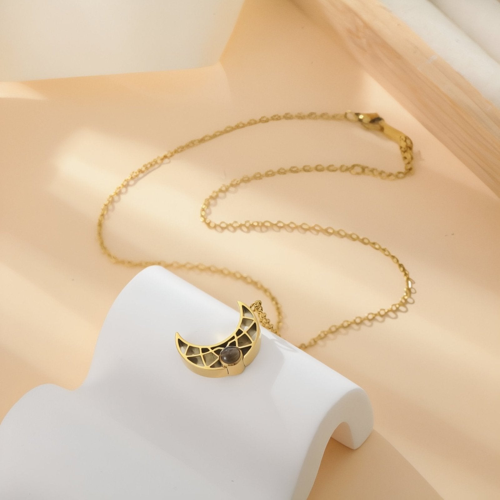 Collier photo personnalisable, croissant de lune, acier inoxydable, modèle Carminati