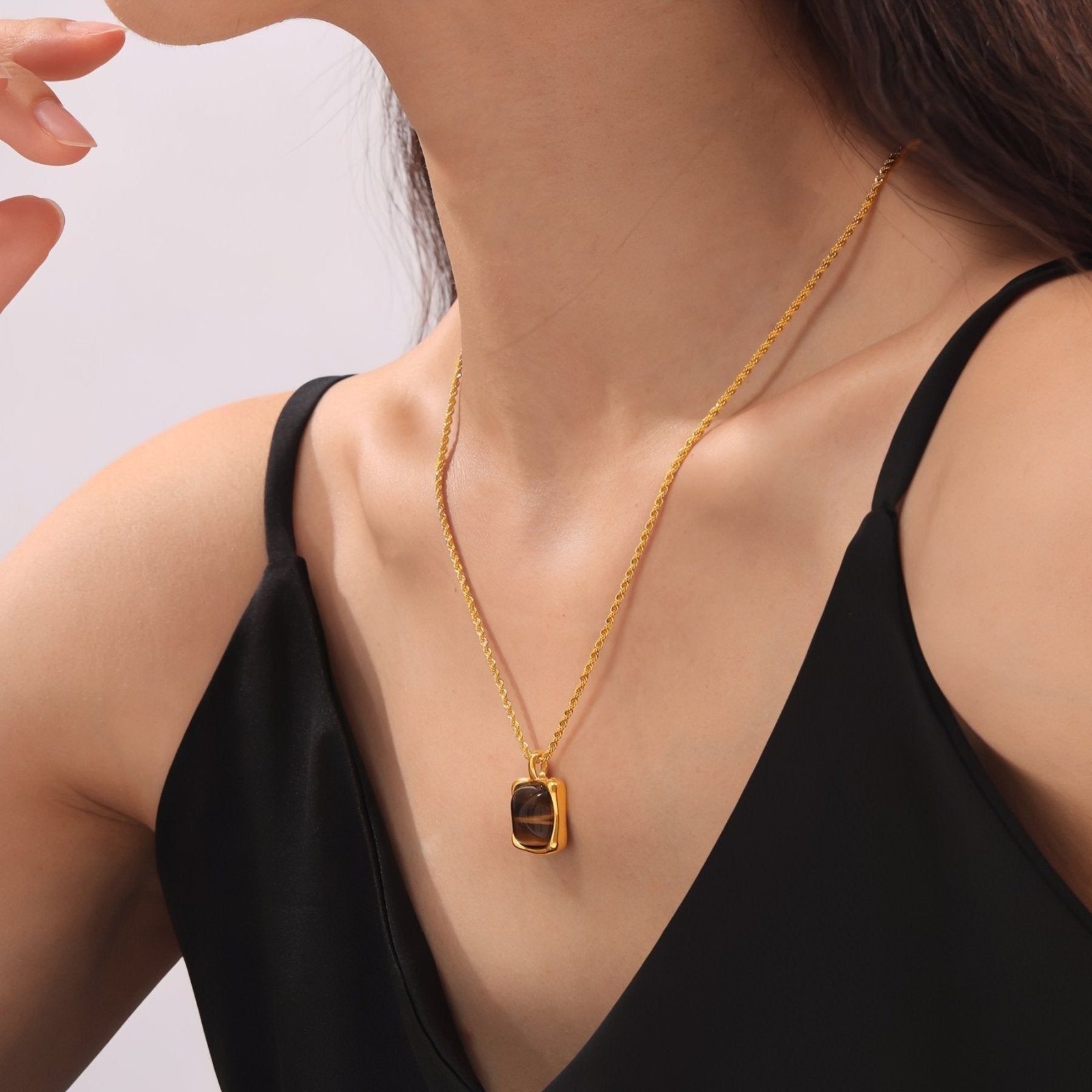 Collier pierre œil de tigre naturel, pendentif carré doré, en acier inoxydable