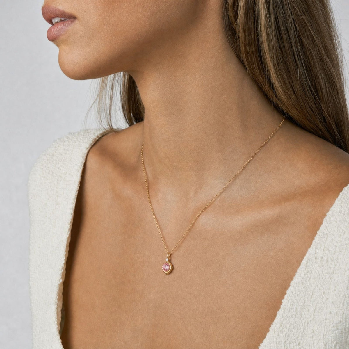 Collier pierre rose pour femme, en acier inoxydable doré, pendentif géométrique élégant à zircon facetté