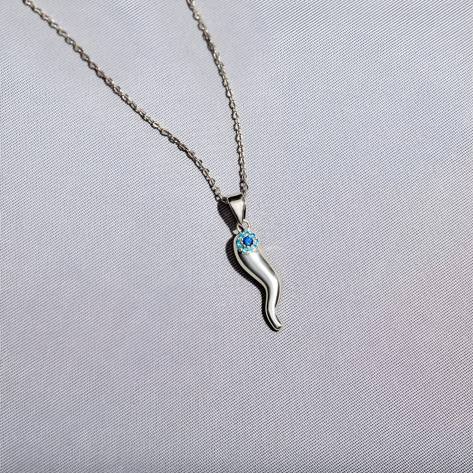 Collier piment porte - bonheur en argent 925, pendentif œil bleu protecteur, finition argentée, modèle Iskra