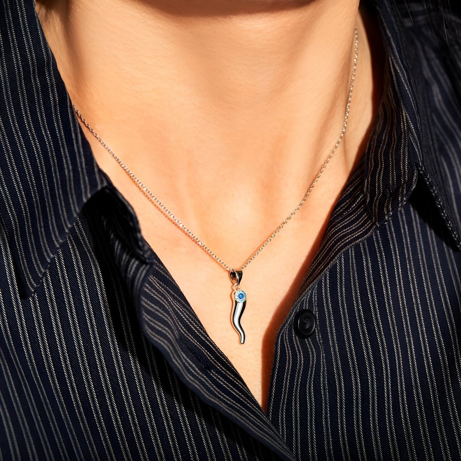 Collier piment porte - bonheur en argent 925, pendentif œil bleu protecteur, finition argentée, modèle Iskra