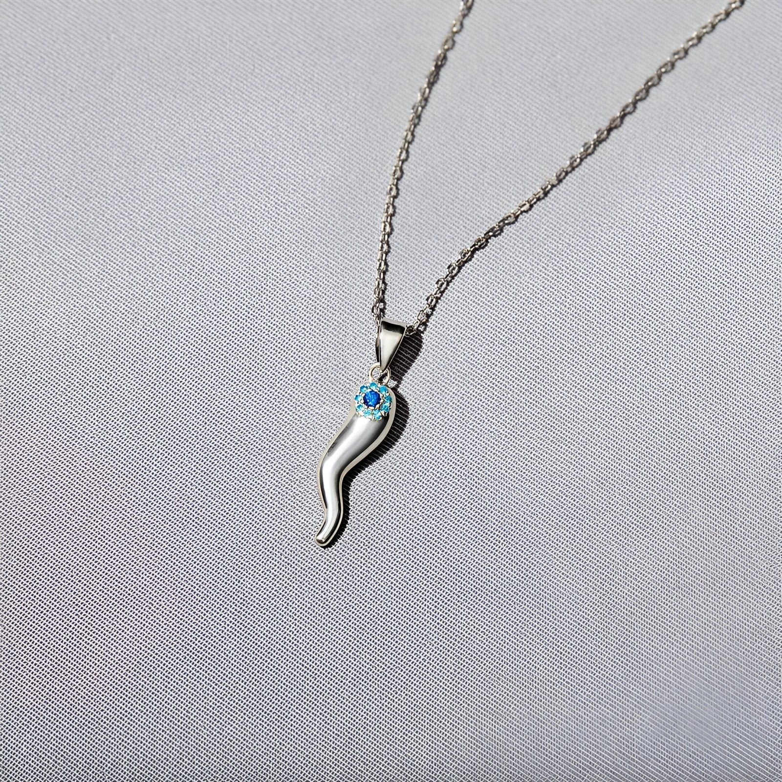 Collier piment porte - bonheur en argent 925, pendentif œil bleu protecteur, finition argentée, modèle Iskra