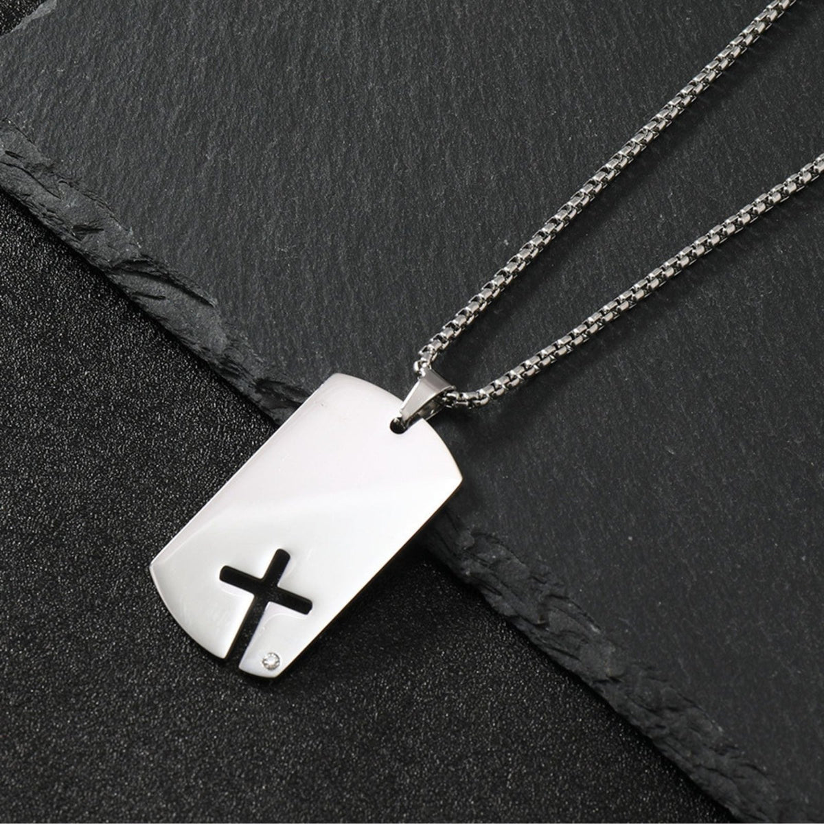 Collier plaque militaire croix pour homme, en acier inoxydable, pendentif rectangulaire orné d’une pierre colorée