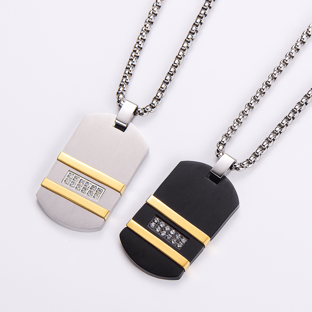 Collier Plaque militaire, en titane noir, ornée de zirconiums, maille jaseron, modèle Maverick