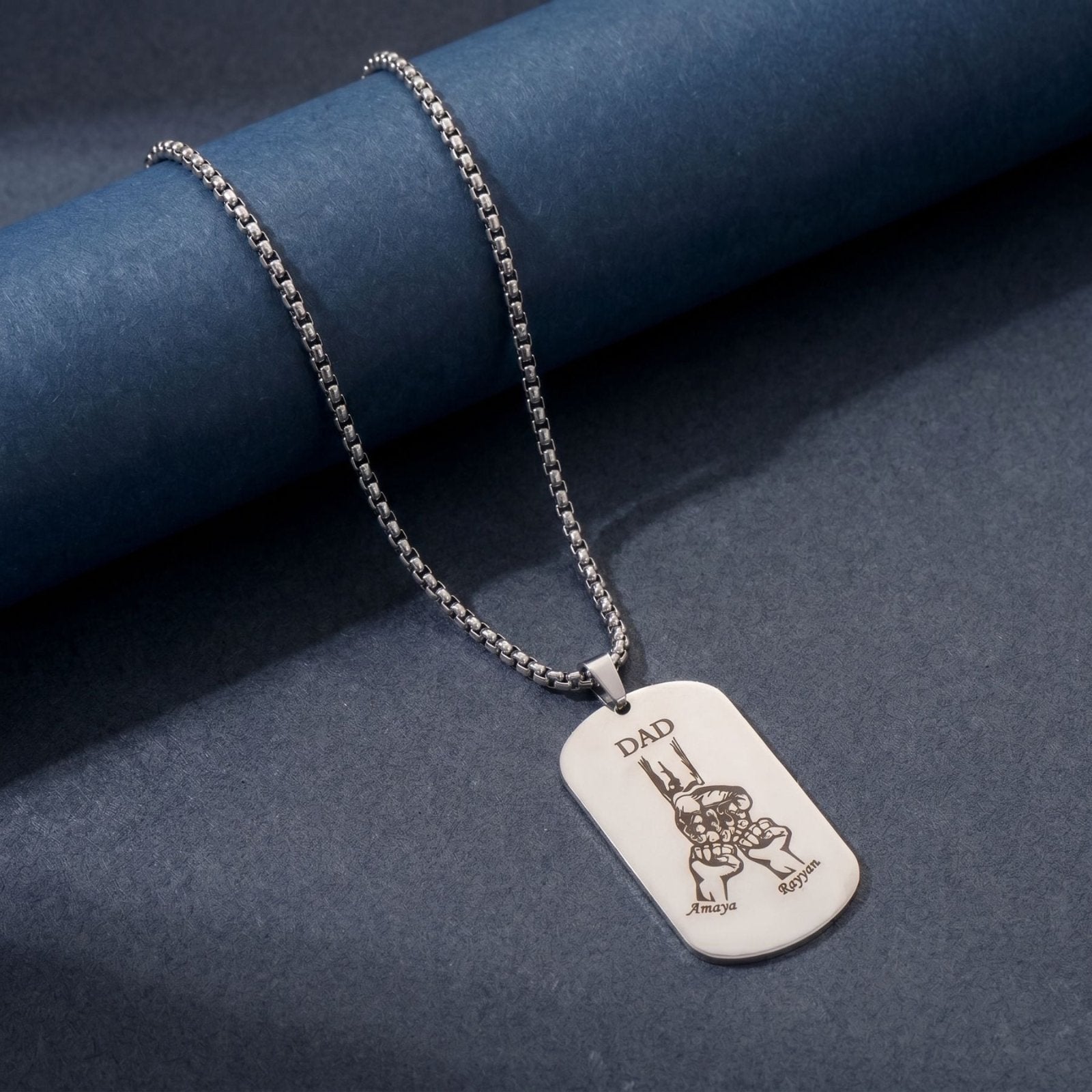 Collier plaque militaire personnalisée pour homme, "DAD" et prénoms gravés, en acier inoxydable