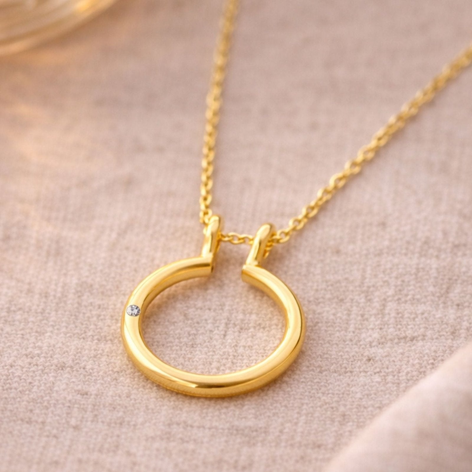 Collier porte bague pour femme, avec pendentif anneau circulaire et zircon, en acier inoxydable