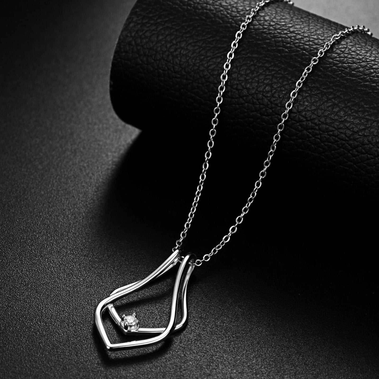 Collier porte bague pour femme, avec pendentif géométrique en cuivre, zircon et chaine en acier inoxydable