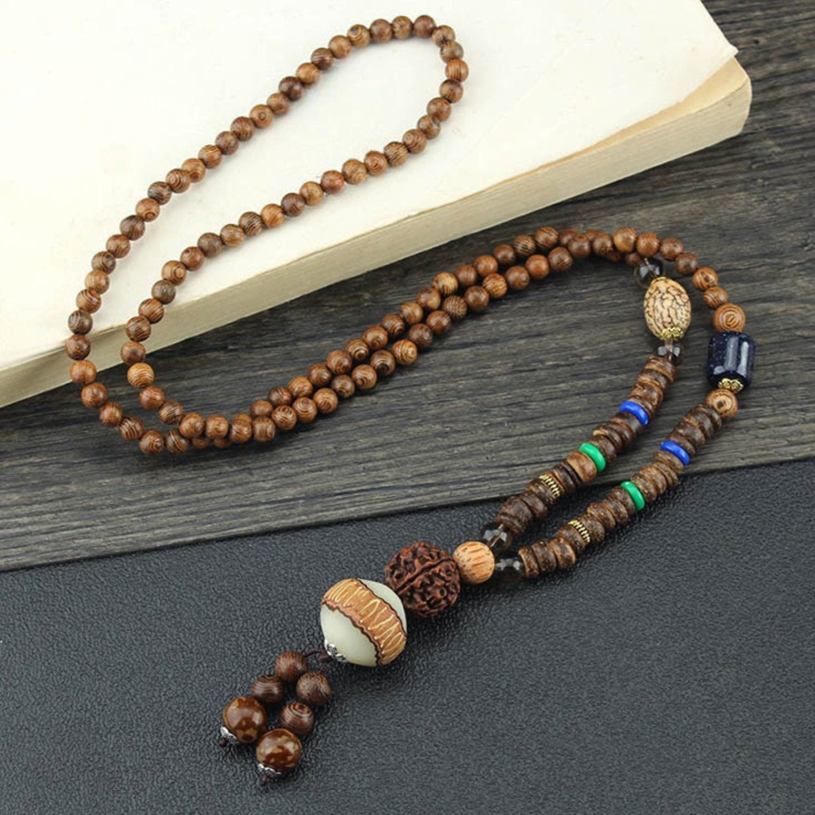 Collier pour femme en perles de bois, avec pendentif graines de Bodhi, style artisanale