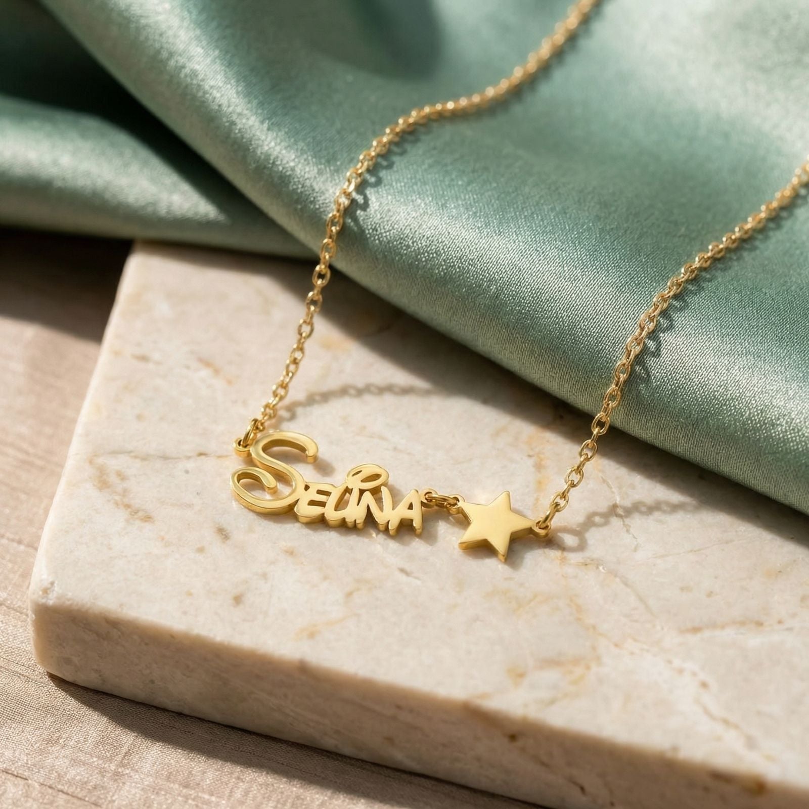 Collier prénom personnalisable, style Disney, en acier inoxydable