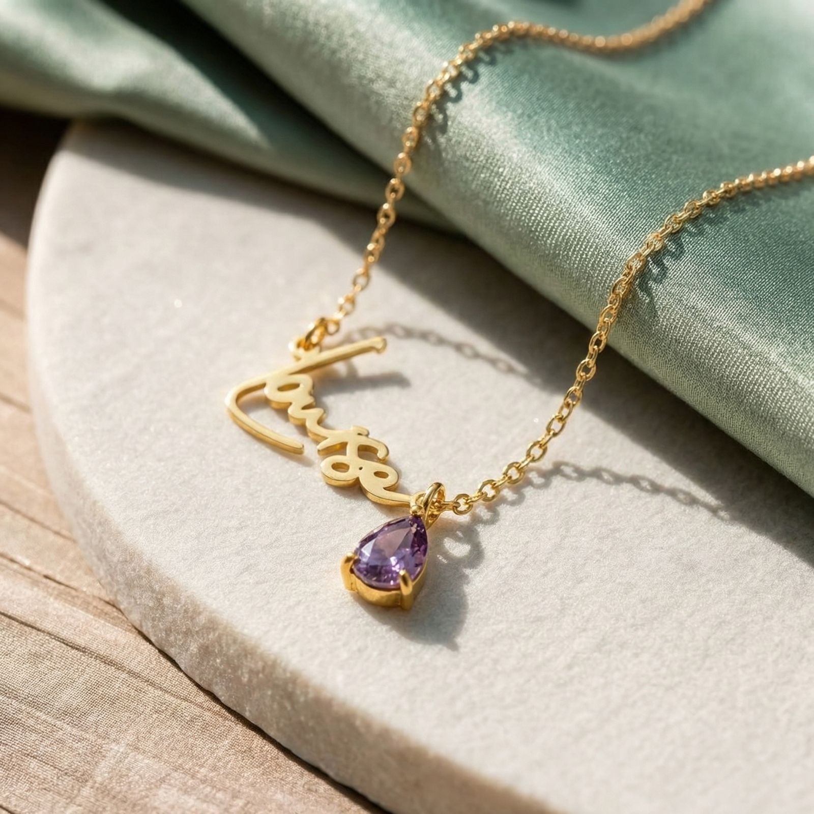 Collier prénom personnalisé avec pierre de naissance