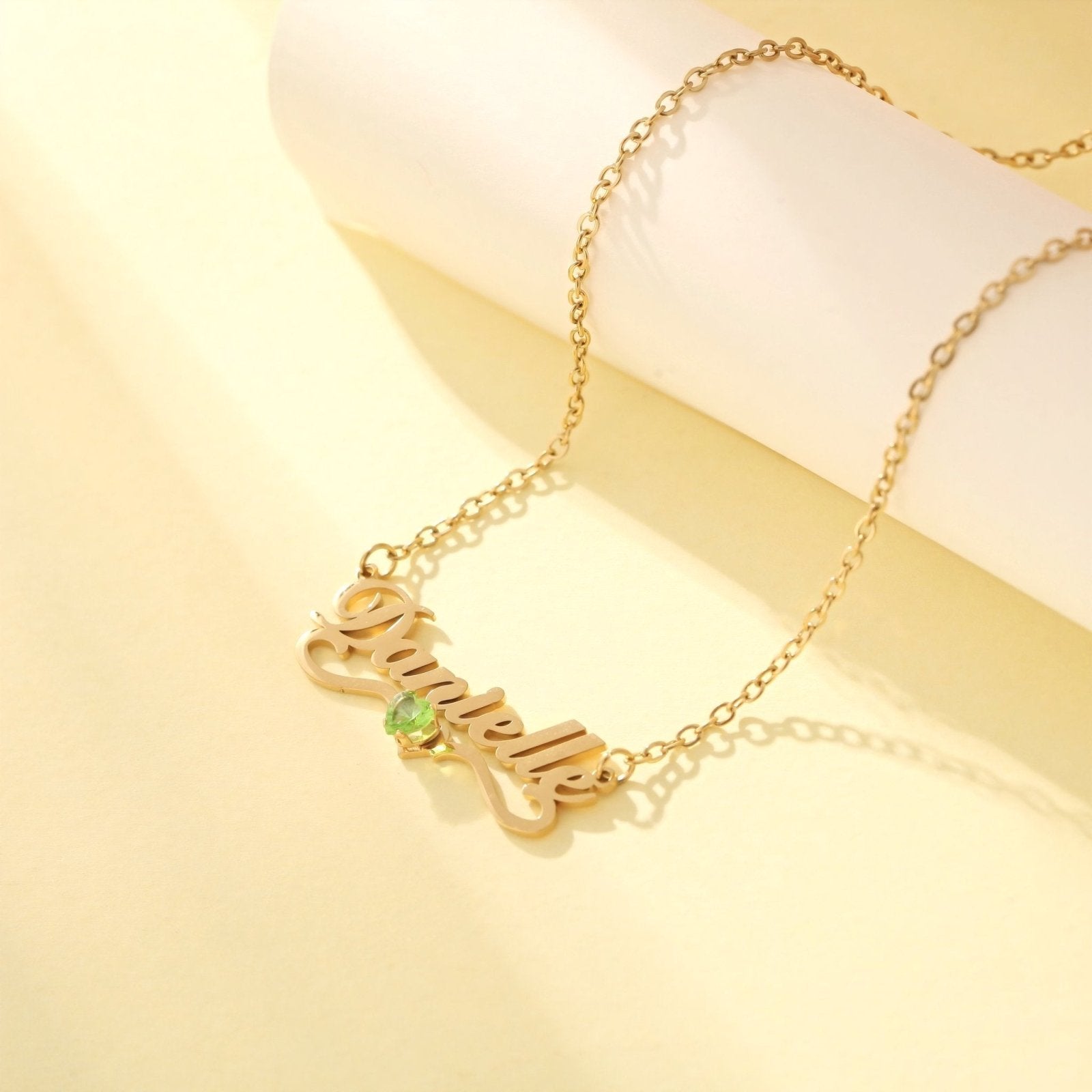 Collier prénom personnalisé, en acier inoxydable, avec pierre de naissance en forme de cœur, modèle Gioia