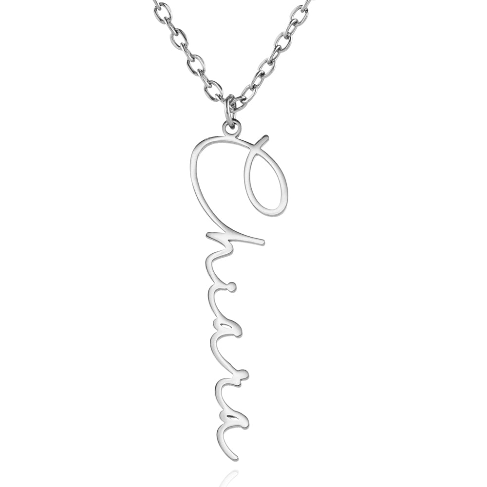 Collier prénom vertical personnalisé, typographie fine, en acier inoxydable, modèle Chiara