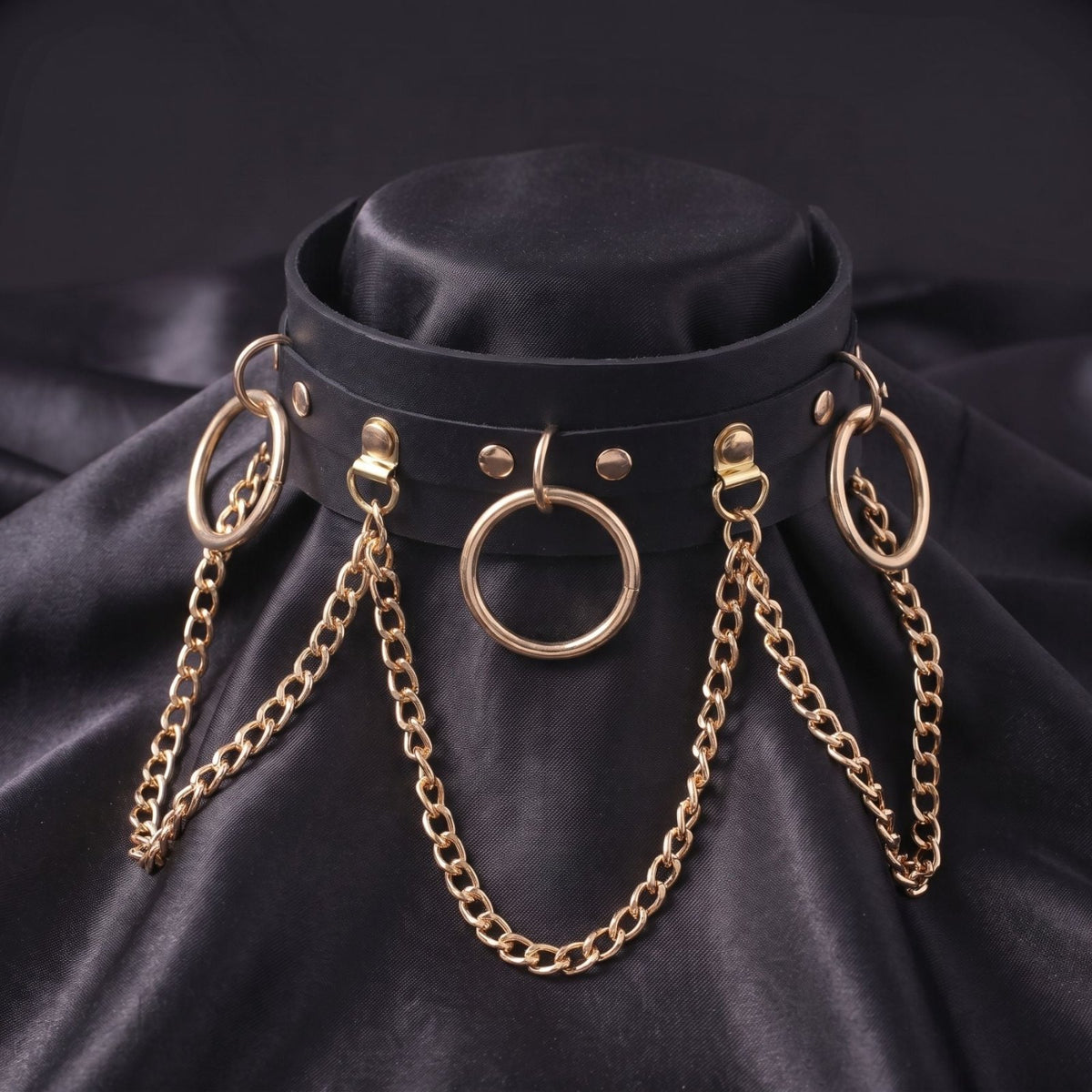 Collier punk pour femme, en simili cuir noir, chaînes multiples et anneaux en alliage métalliques