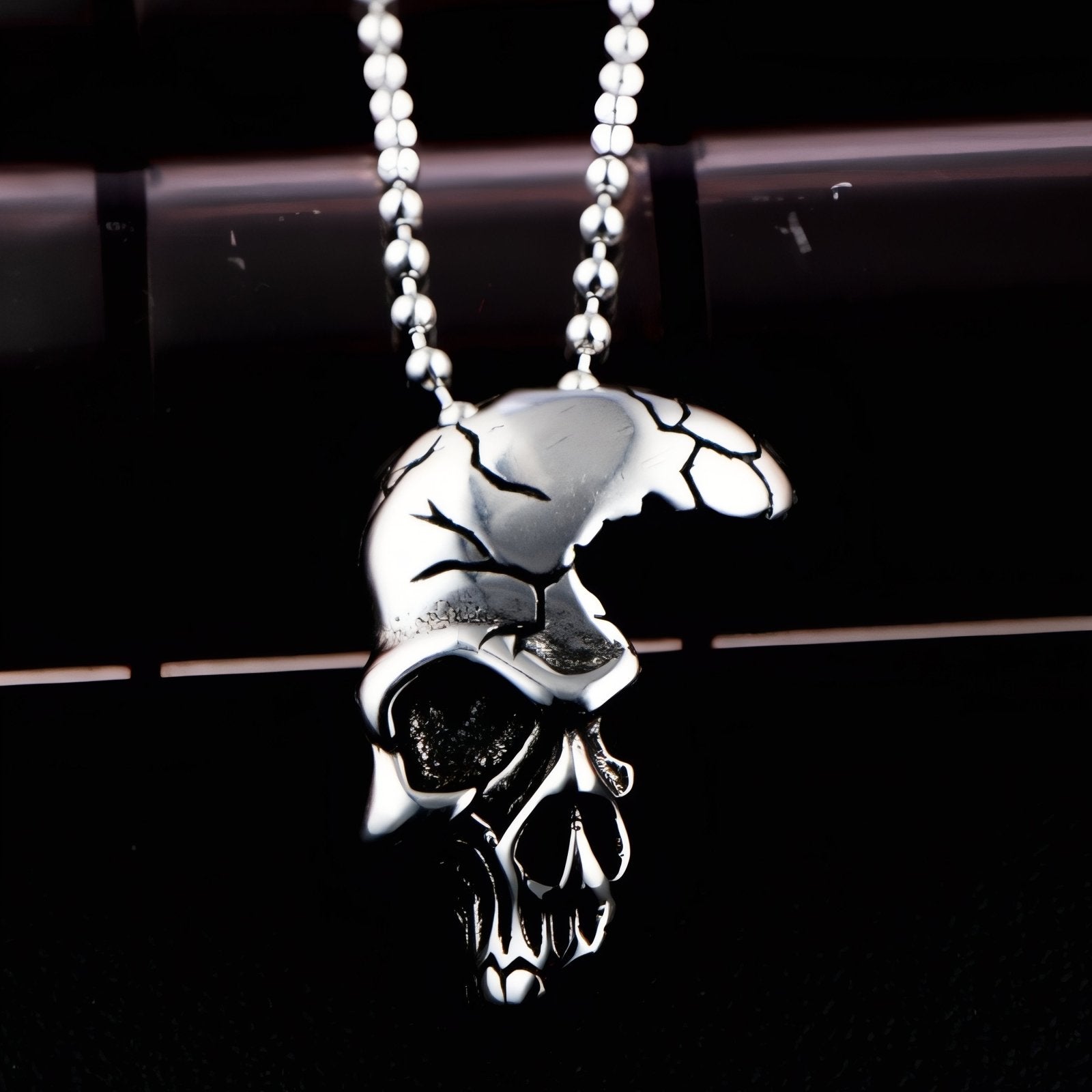 Collier punk pour homme, avec pendentif tête de mort fissurée, en acier inoxydable