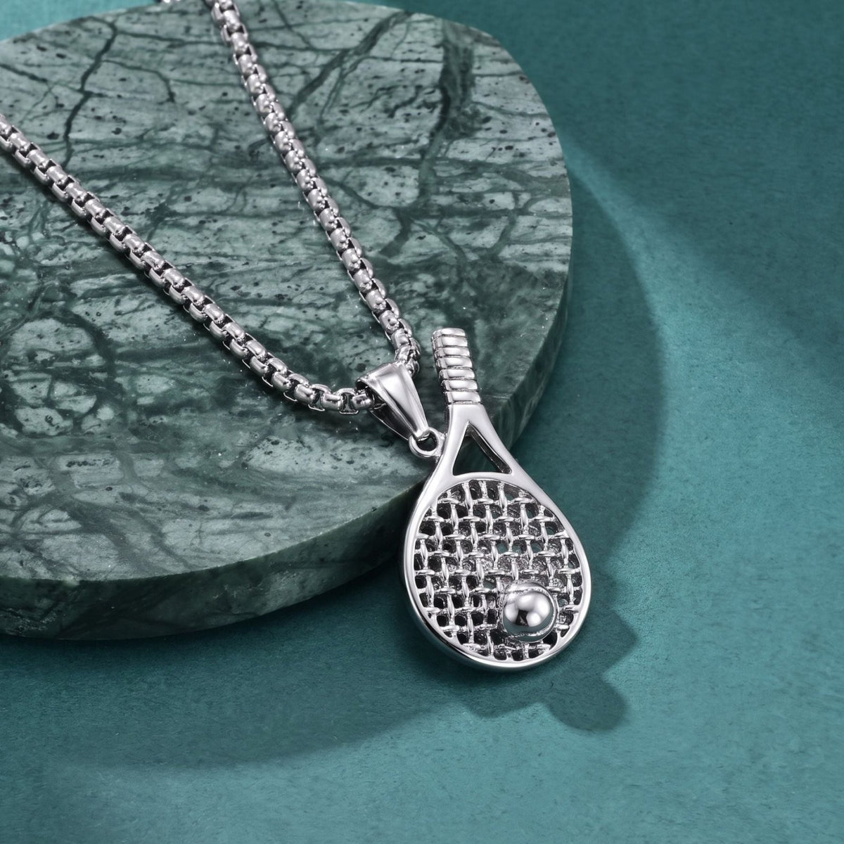 Collier raquette de tennis pour homme, en acier inoxydable argenté, pendentif sportif avec balle en relief