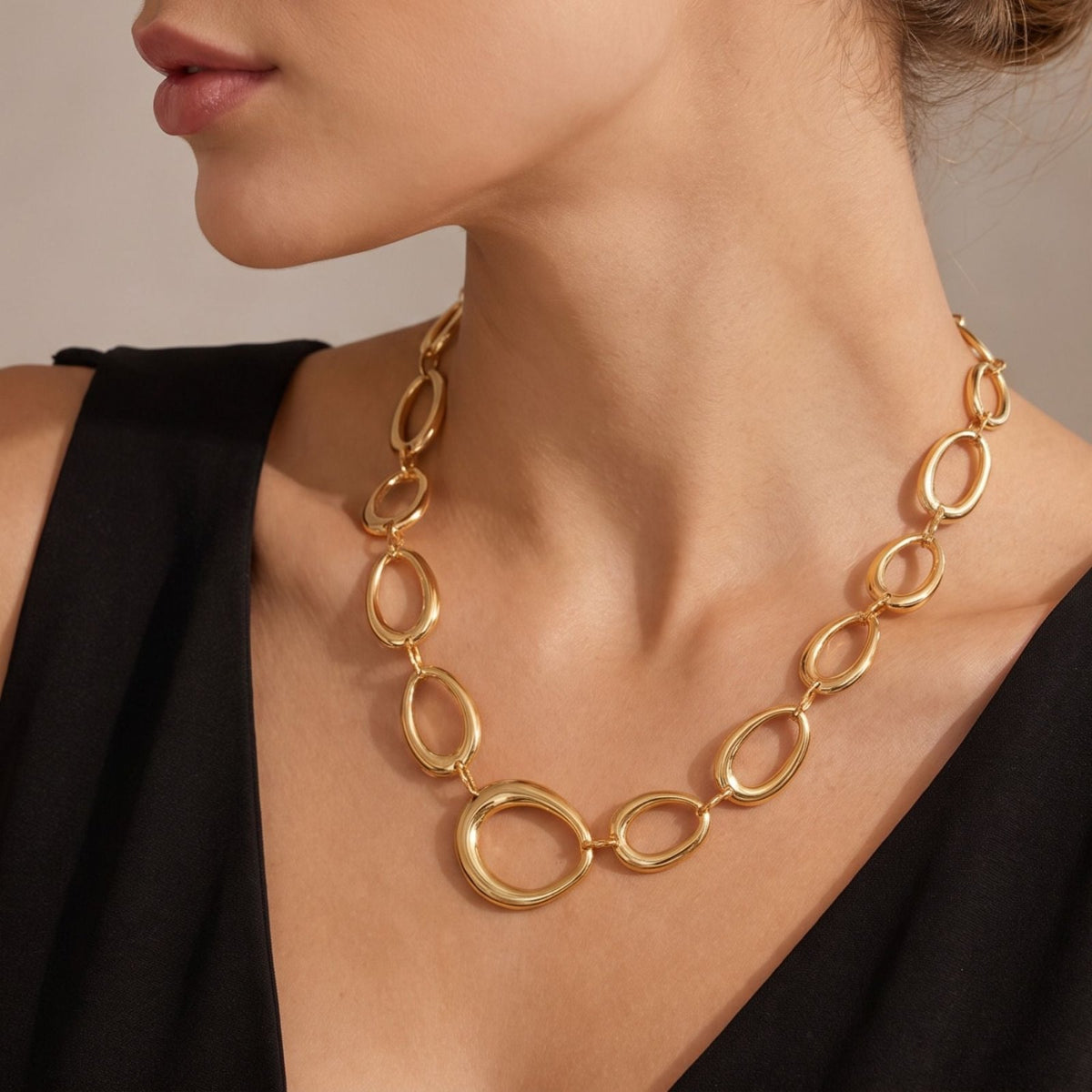 Collier ras de cou à maillons ovales pour femme, en acier inoxydable, design géométrique élégant et moderne