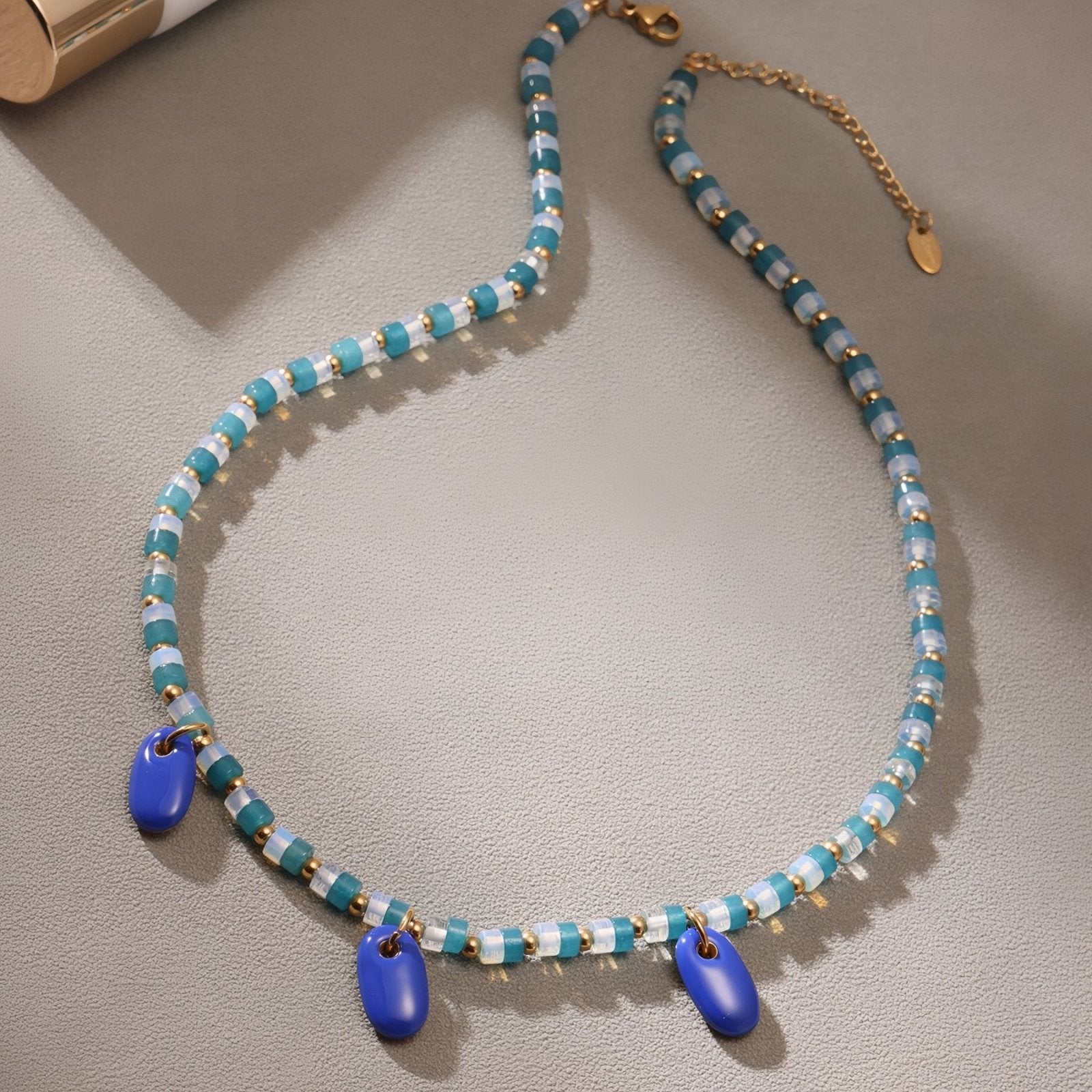 Collier ras - de - cou perles bleues, pendentifs gouttes, en acier inoxydable doré