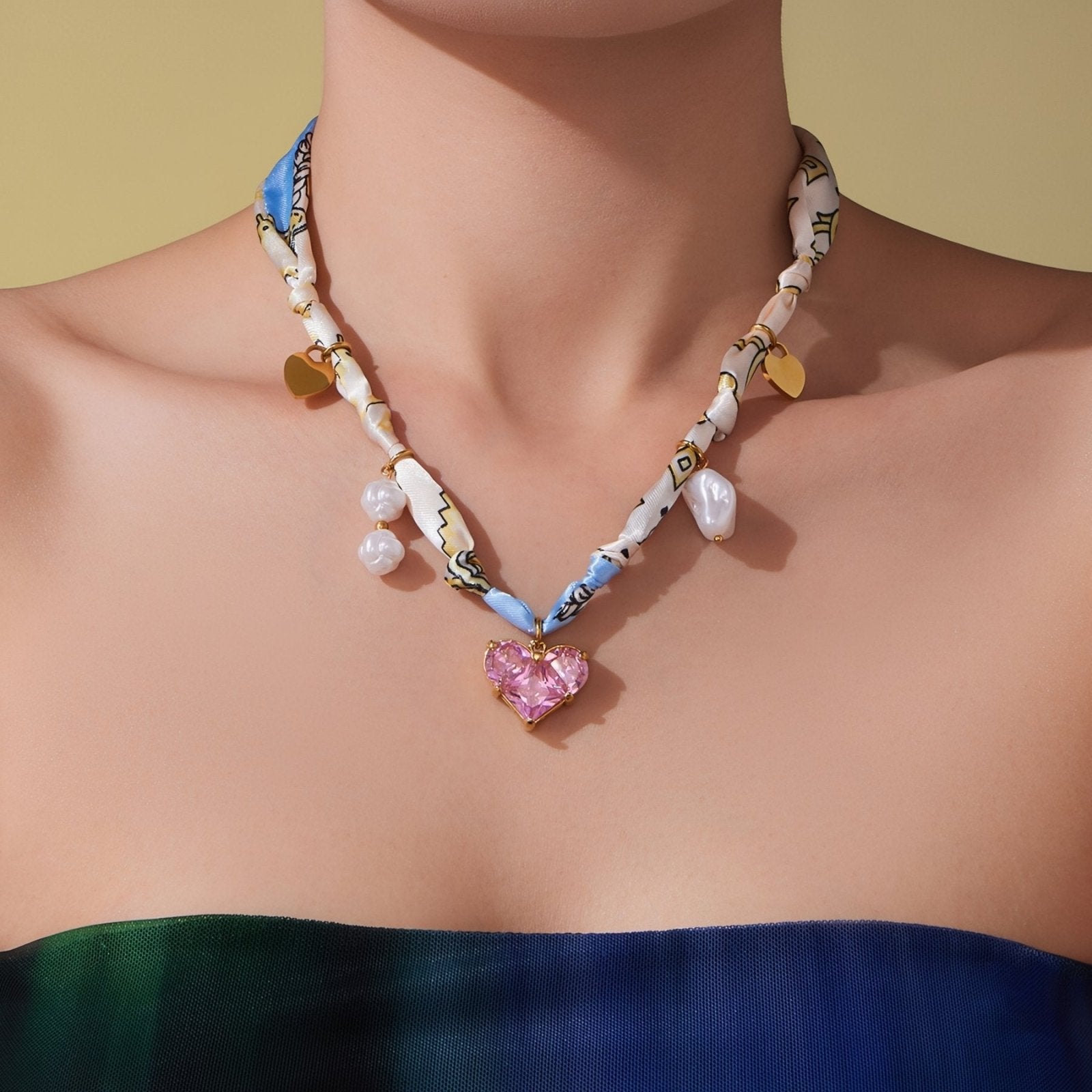 Collier ras - du - cou à foulard pour femme, pendentif cœur rose en zircons ou fleur bleue en perles, en acier inoxydable