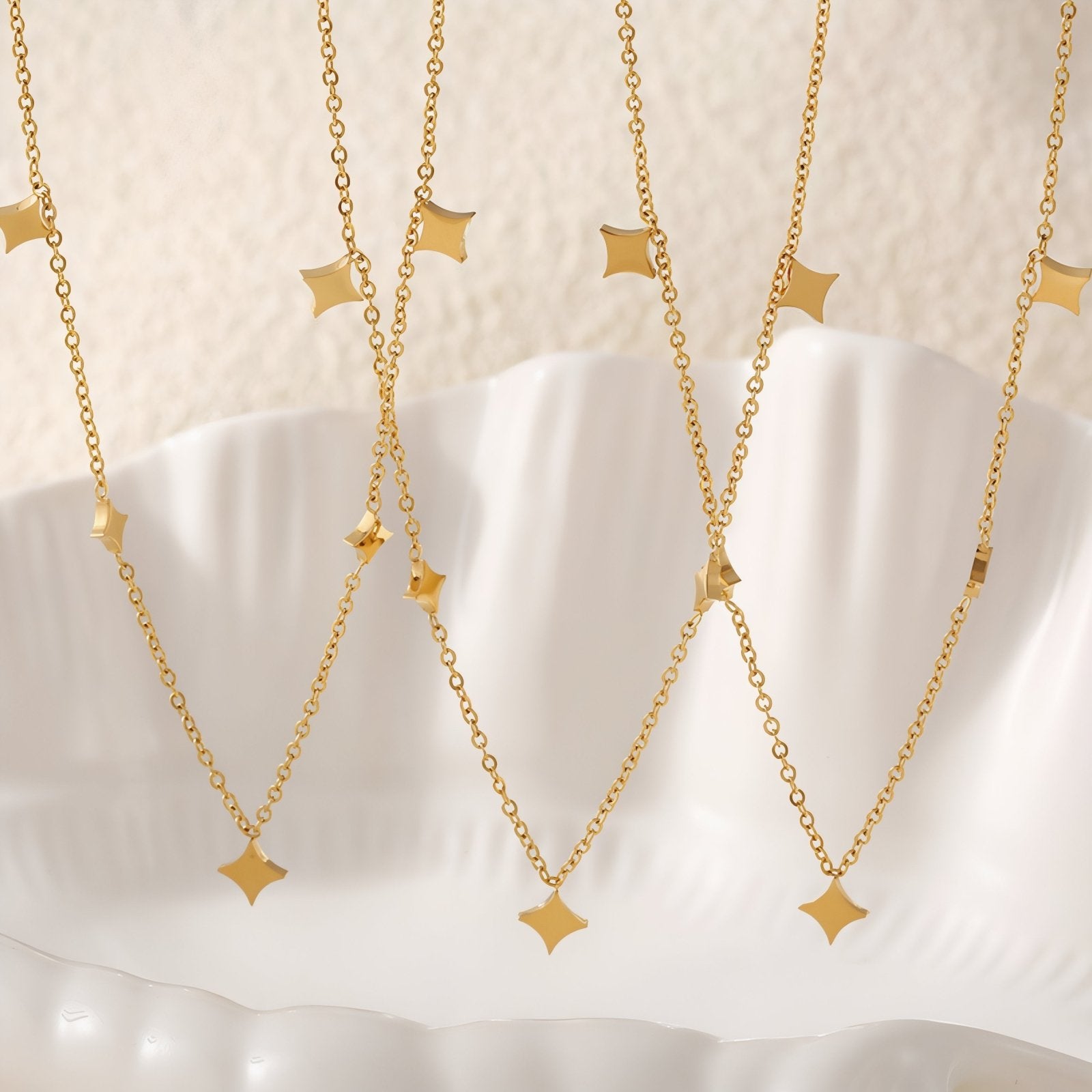 Collier ras - du - cou à pampilles pour femme, en acier inoxydable, style minimaliste