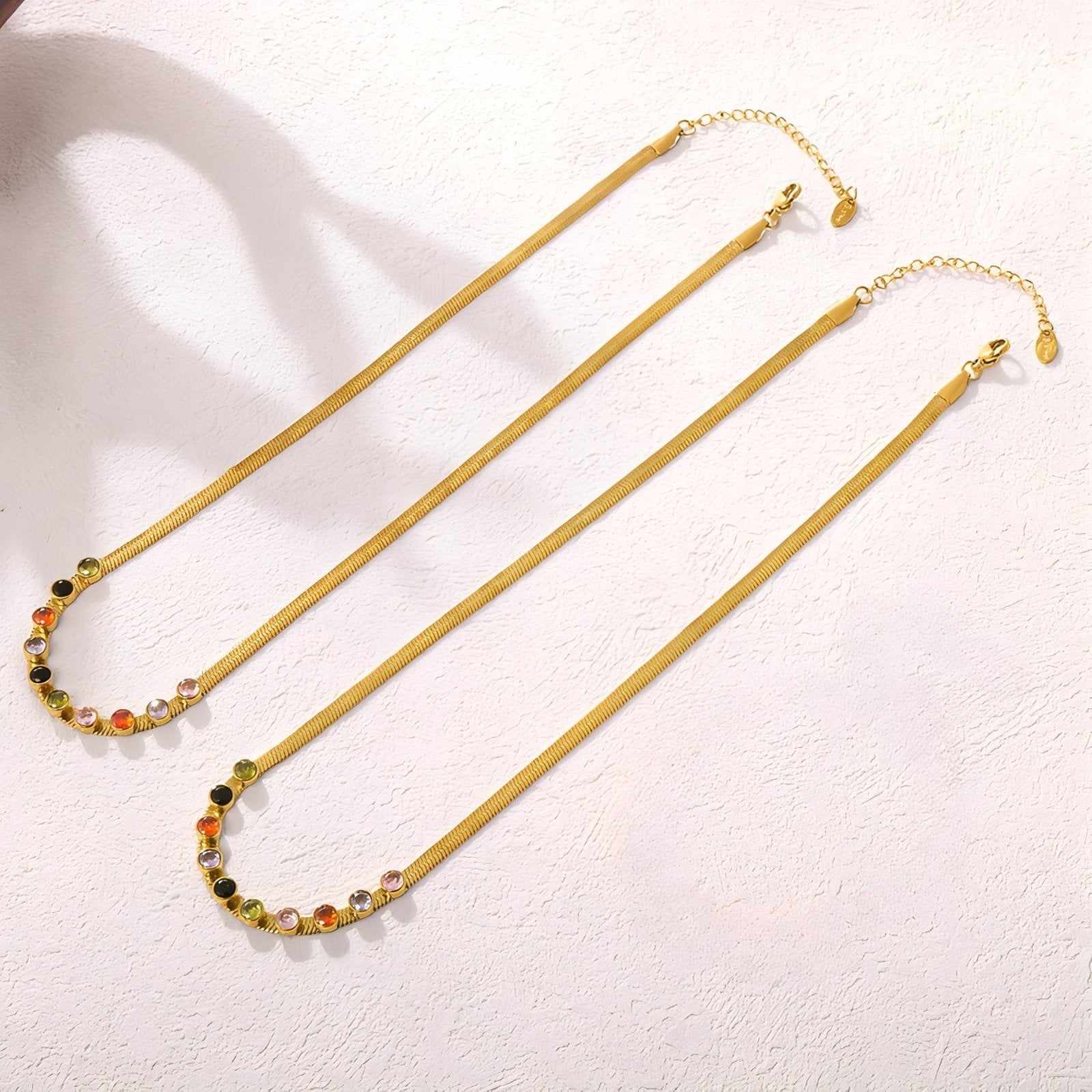 Collier ras - du - cou maille serpent plaqué or 18K, orné de zircons multicolores, en acier inoxydable