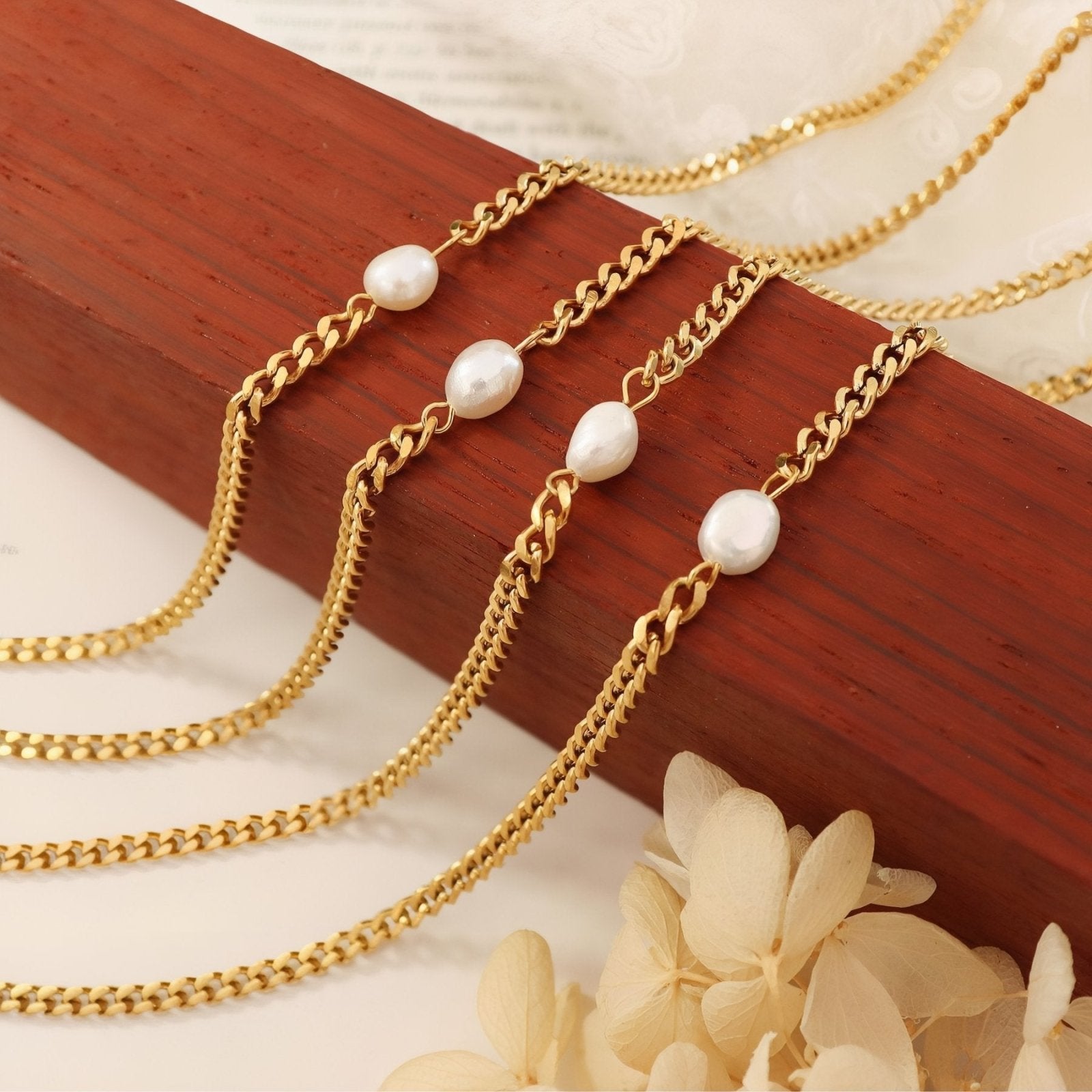 Collier ras - du - cou pour femme, avec perle blanche, en acier inoxydable, style moderne