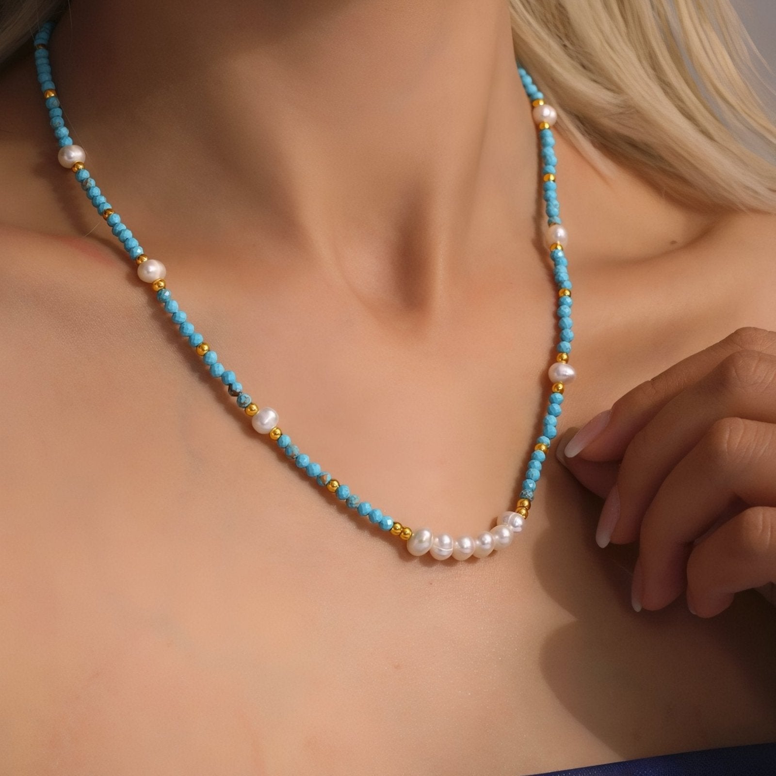 Collier ras - du - cou pour femme, avec perles d'eau douce et pierres naturelles de turquoise, style bohème chic