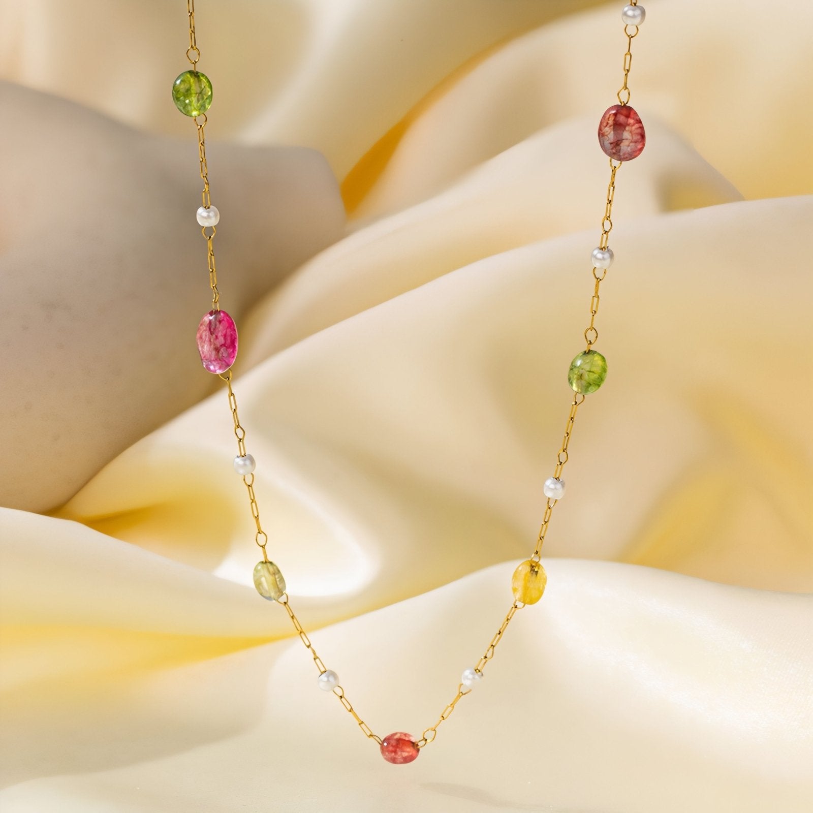 Collier ras - du - cou pour femme, avec pierres multicolores et perles blanches, en acier inoxydable