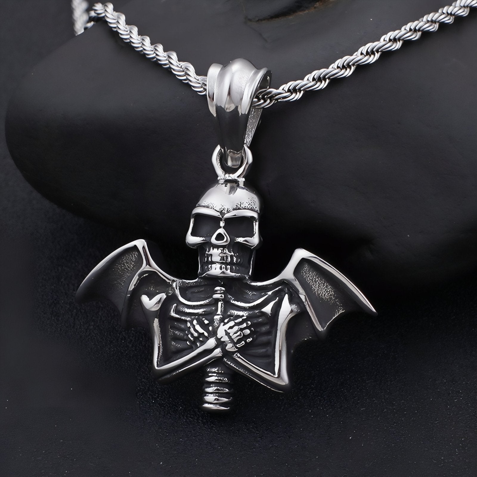 Collier rock pour homme, avec pendentif tête de mort chauve - souris, en acier inoxydable