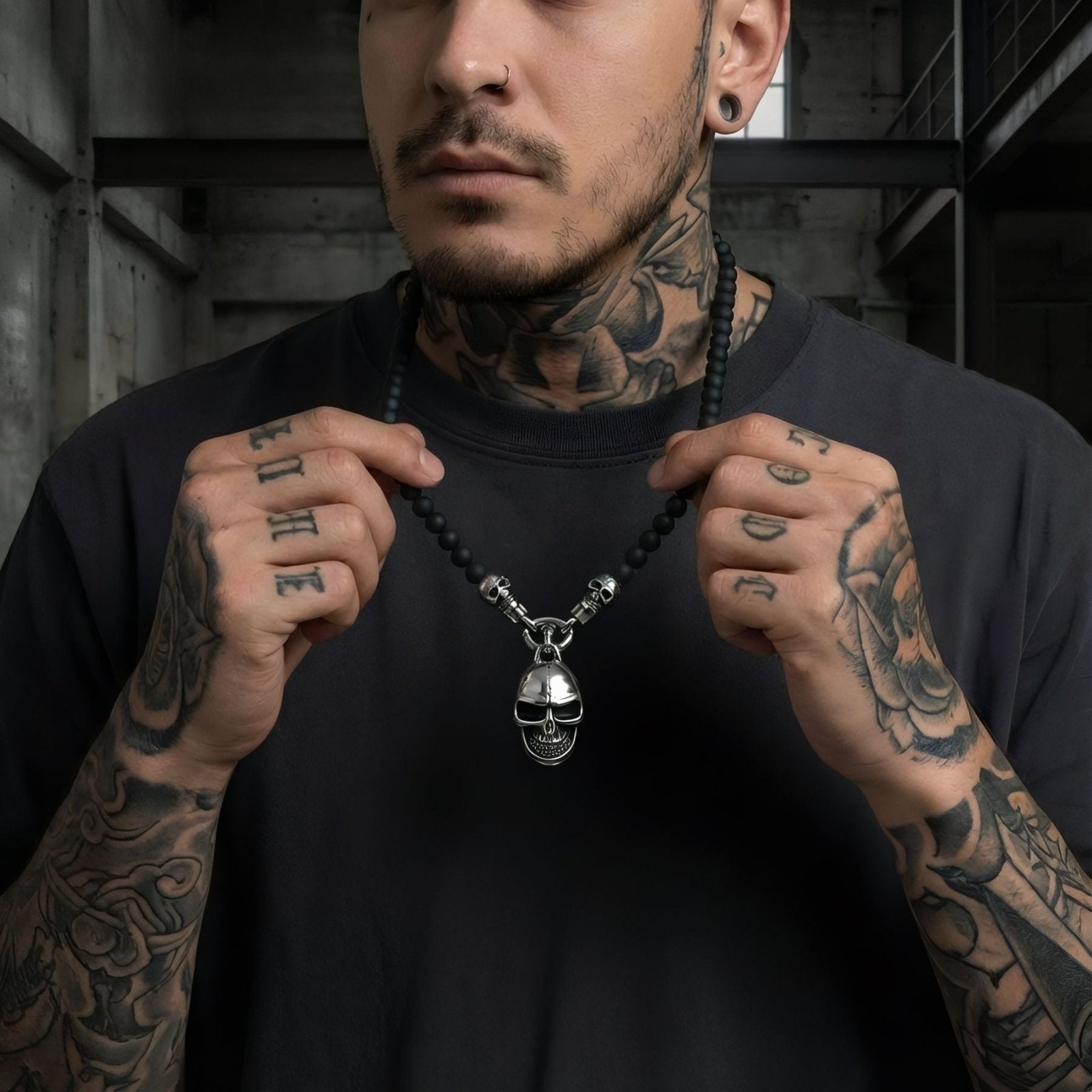 Collier rock pour homme, avec perles de verre et pendentif tête de mort en acier inoxydable