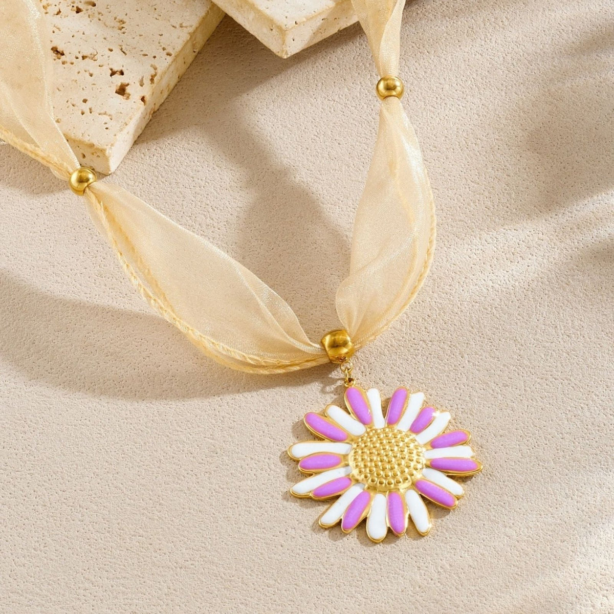 Collier ruban tournesol pour femme, en acier inoxydable, pendentif floral violet et blanc