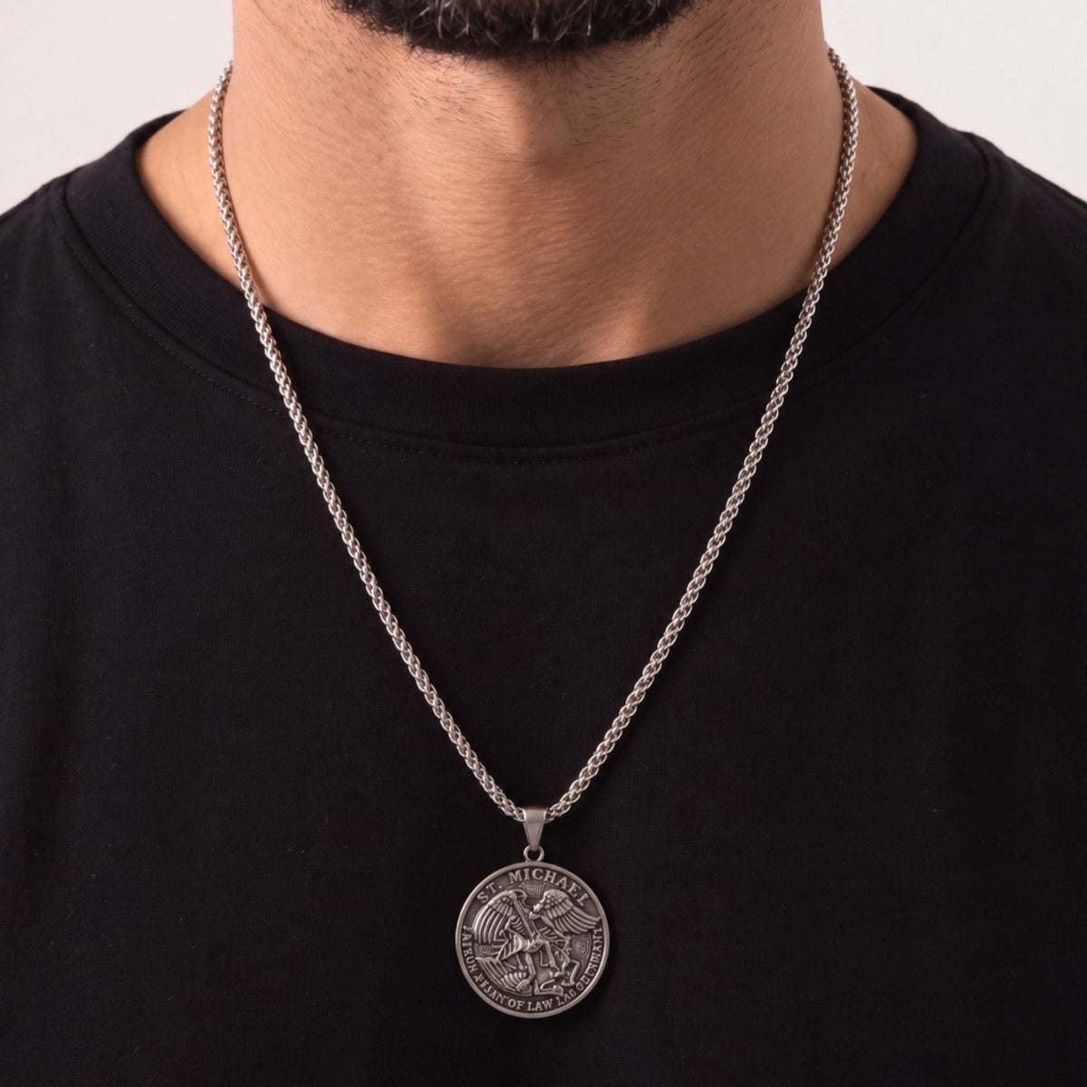 Collier Saint Michel Archange pour homme, en acier inoxydable argenté, médaillon religieux avec prière