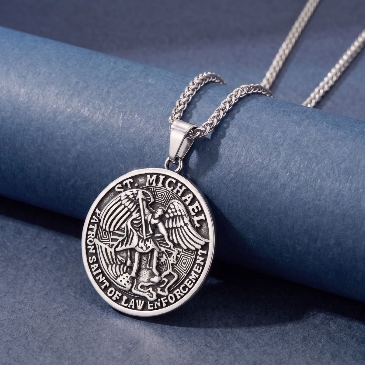 Collier Saint Michel Archange pour homme, en acier inoxydable argenté, médaillon religieux avec prière