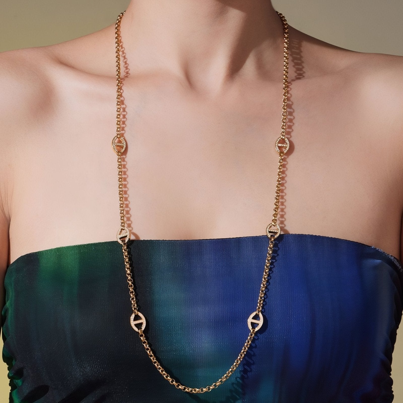 Collier sautoir or pour femme, ovales pavés de zircons, en acier inoxydable