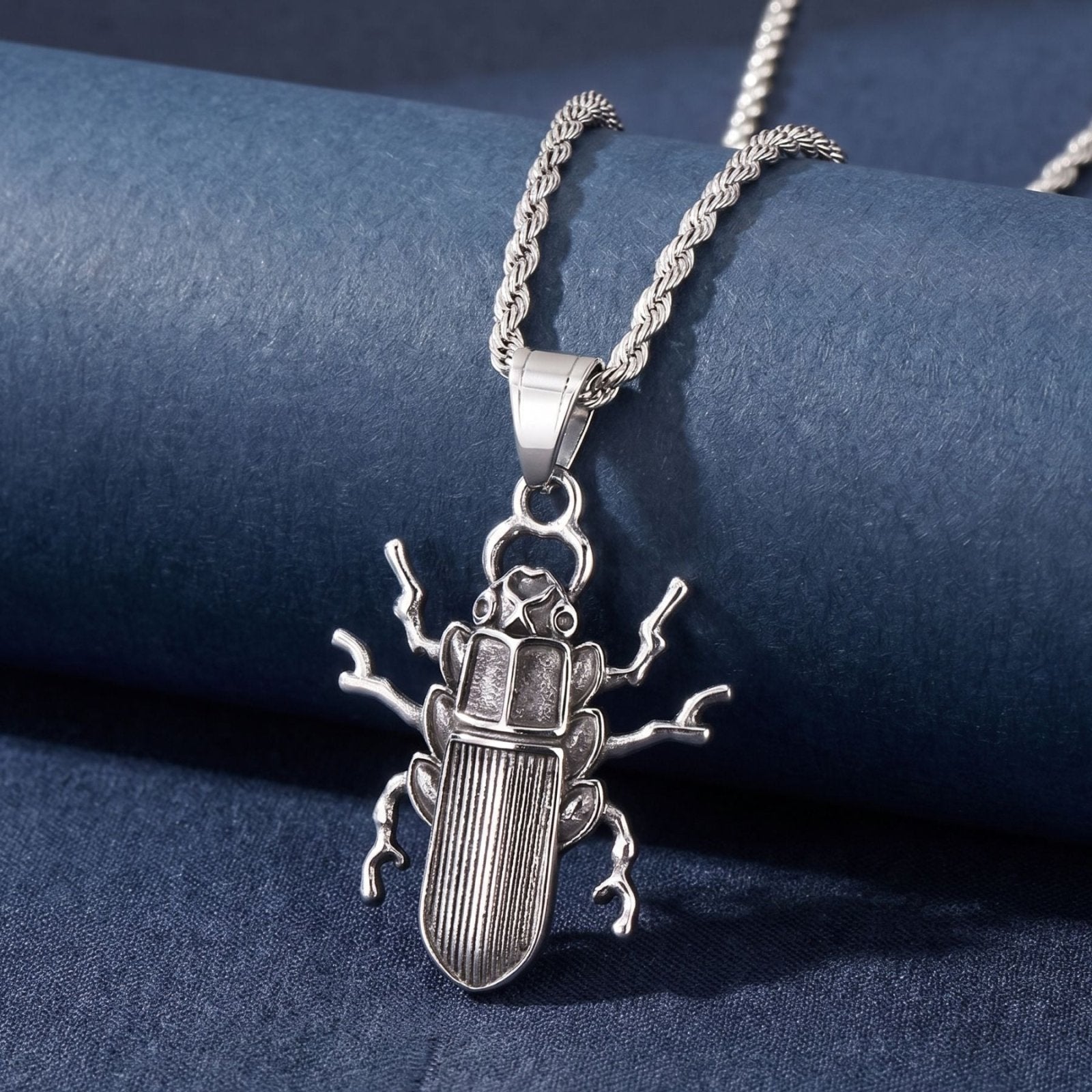 Collier scarabée égyptien pour homme, en acier inoxydable argenté, style gothique