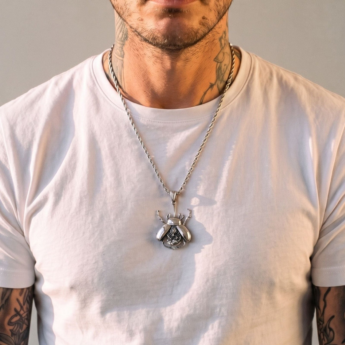 Collier scarabée steampunk pour homme, en acier inoxydable, style décalé