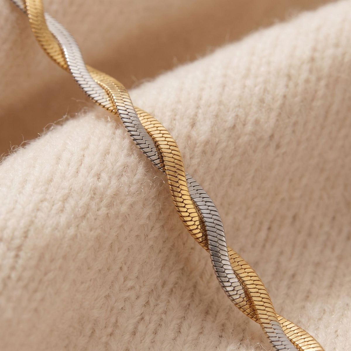 Collier serpent tressée pour femme, en acier inoxydable, style tendance