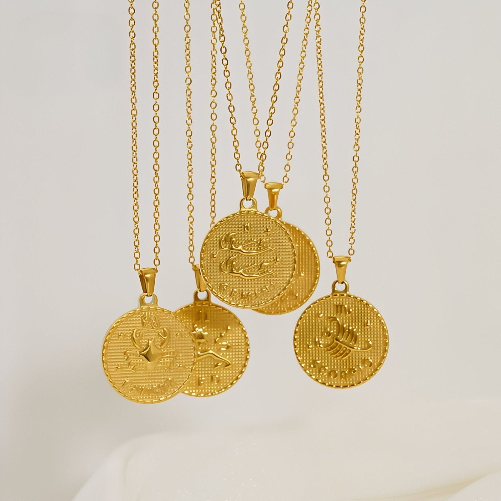 Collier signe astrologique personnalisé, pendentif en acier inoxydable plaqué or 18K avec symbole du zodiaque