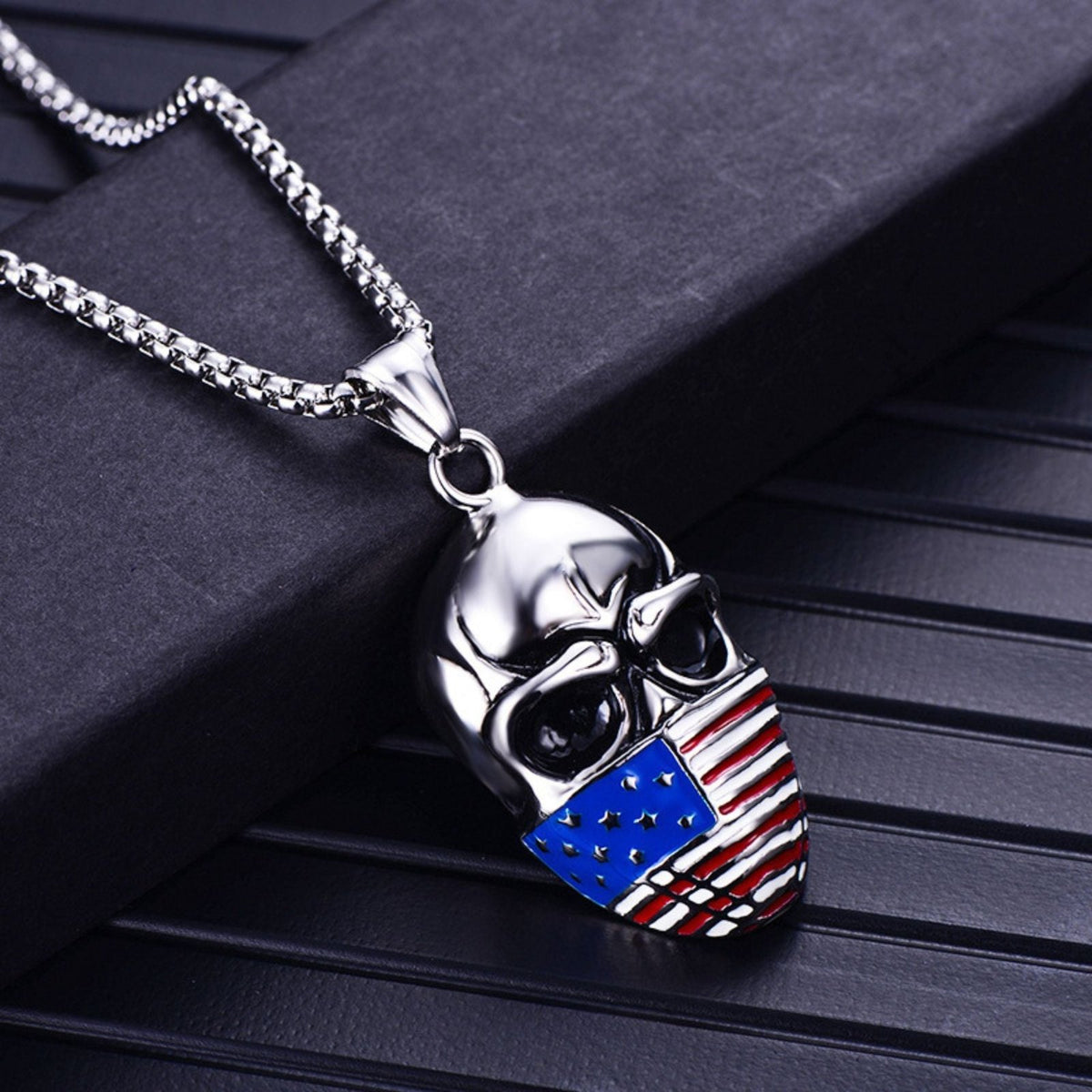 Collier skull USA pour homme, en acier inoxydable, pendentif tête de mort avec drapeau américain