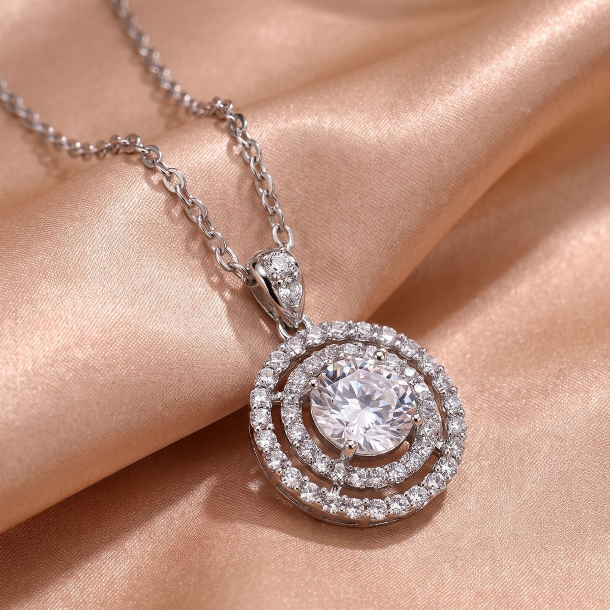 Collier solitaire rond pour femme, en cuivre argenté, pendentif halo serti de pierres blanches avec grand zircon central effet moissanite