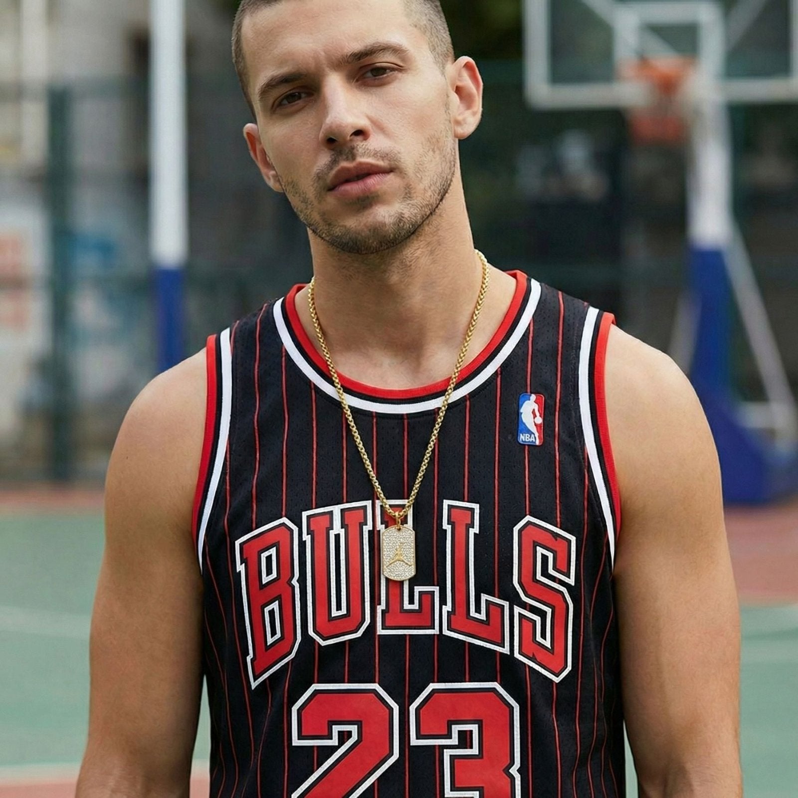 Collier streetwear pour homme, pendentif basketball, finition plaqué or