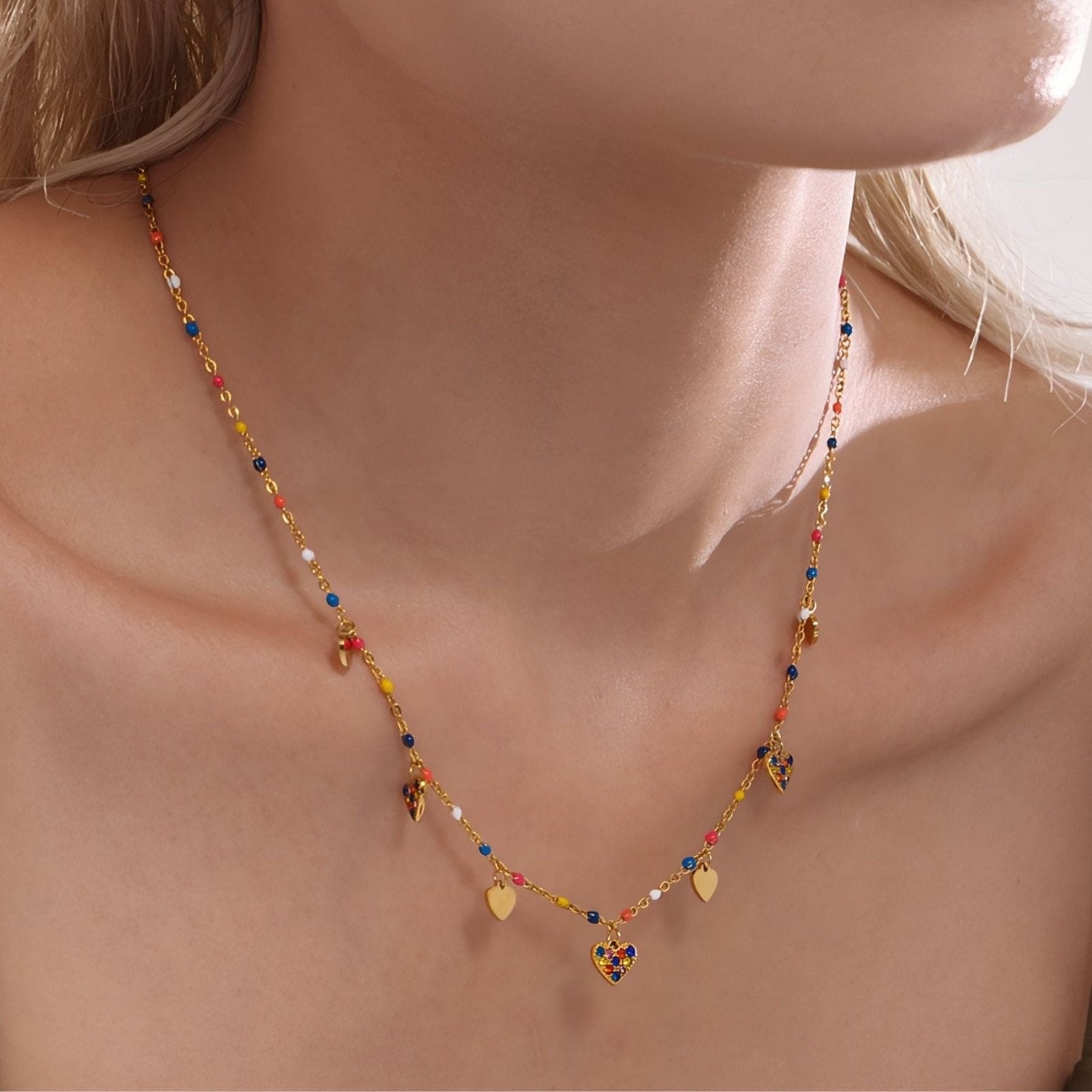 Collier tendance pour femme, acier inoxydable, pendentifs cœurs émaillés et zircons multicolores